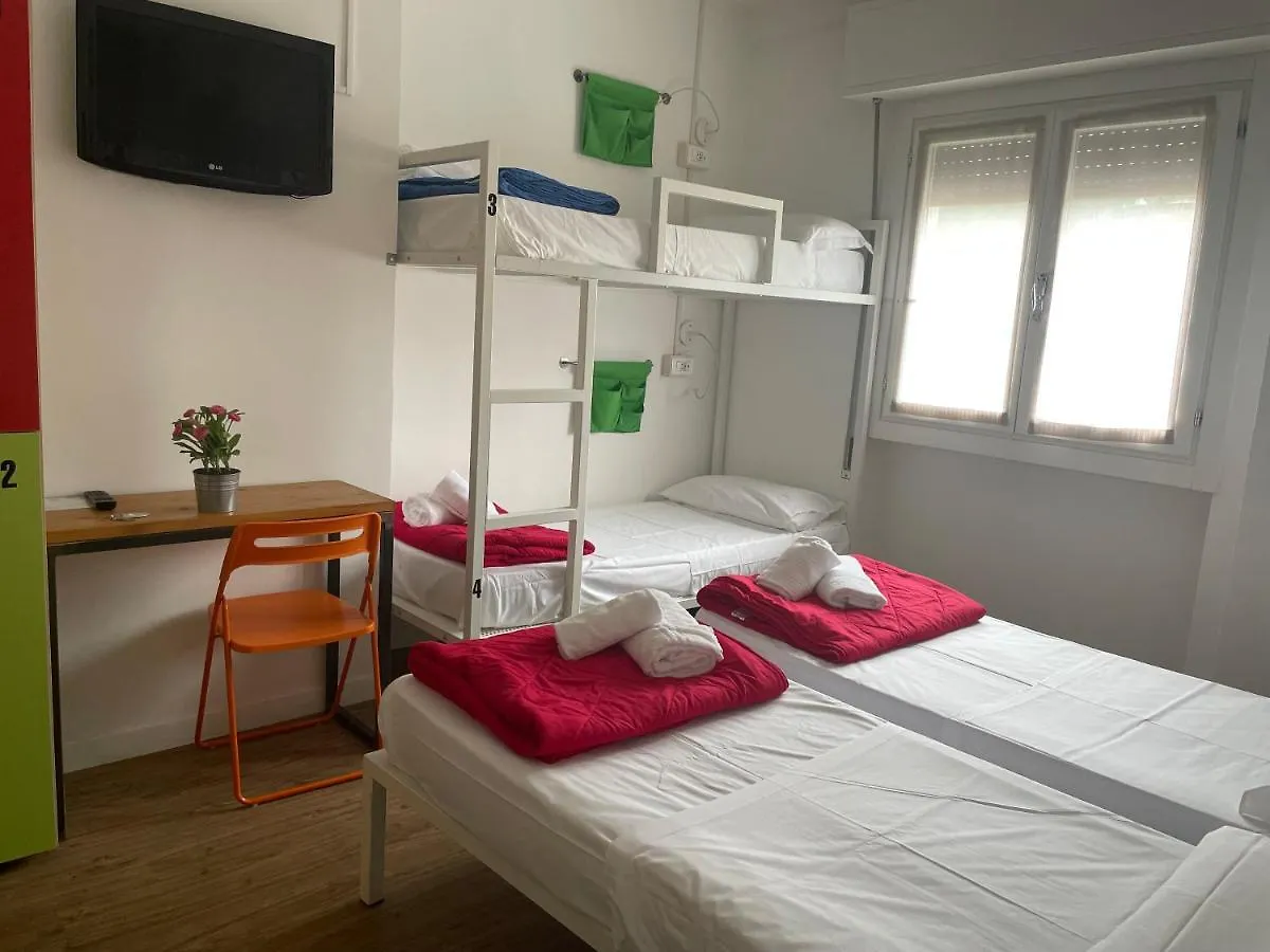 Lake Garda Hostel Salò