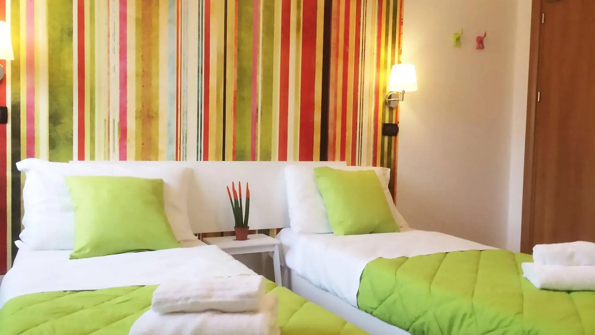 Lake Garda Hostel Salò
