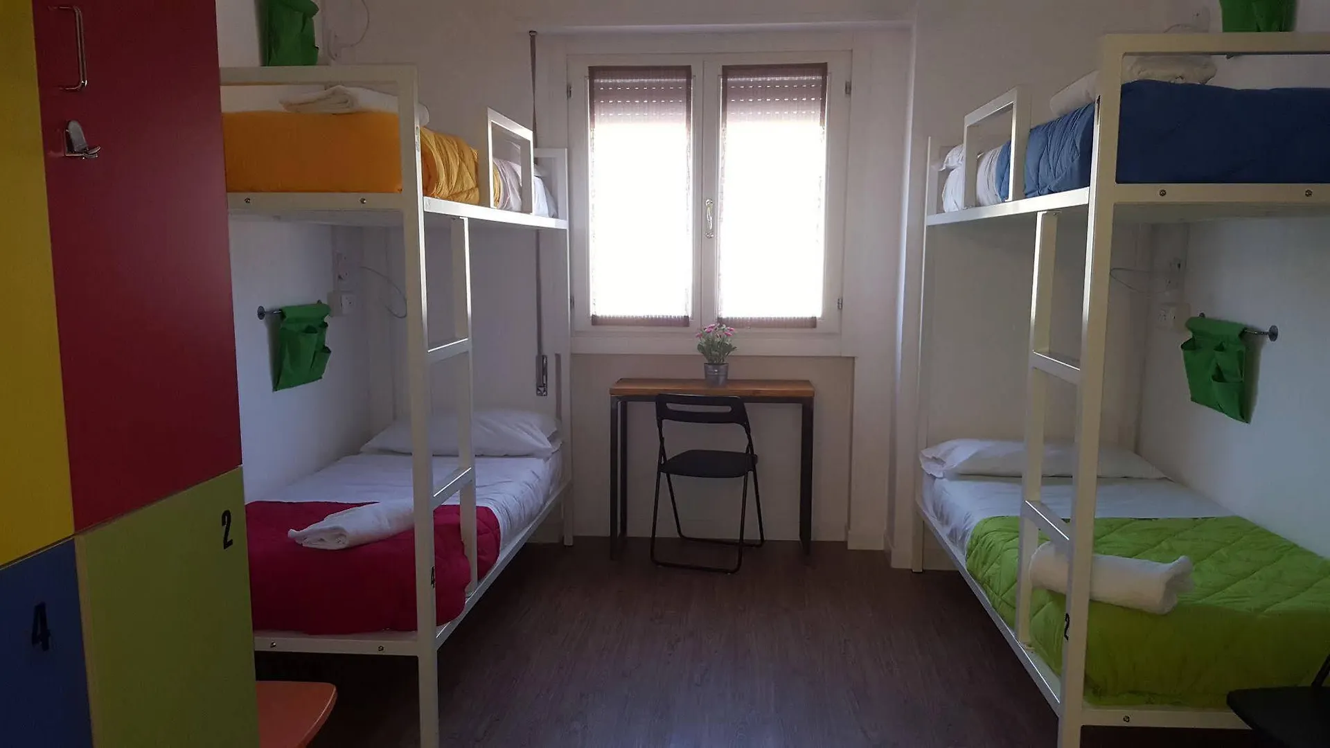 Lake Garda Hostel Salò