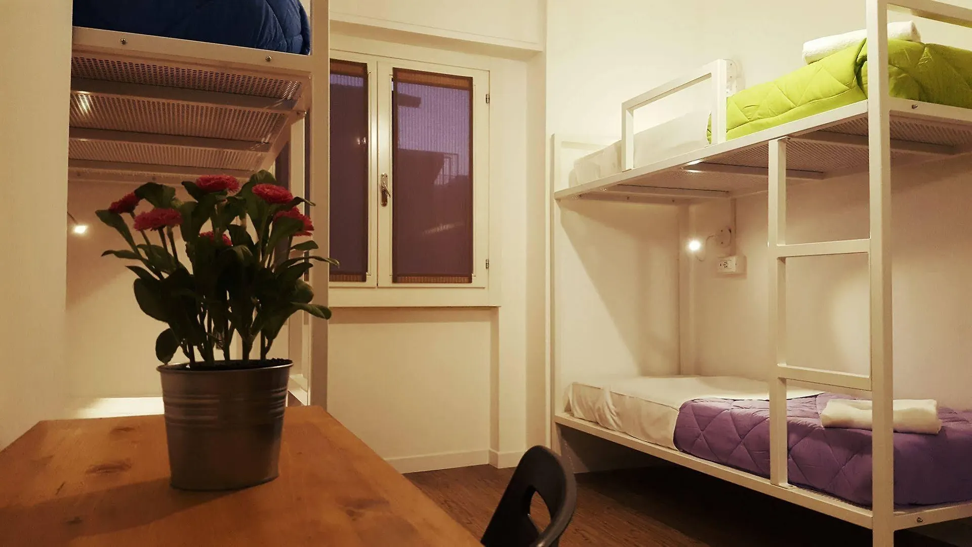 Panzió Lake Garda Hostel Salò
